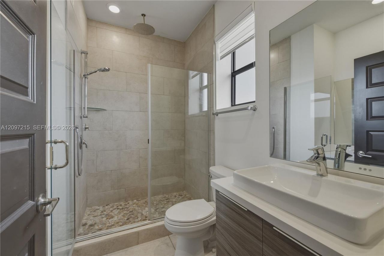 15965 NW 91st Ct , Unit 15965, Miami Lakes, FL 33018 Photo