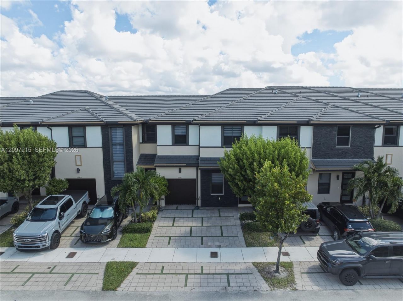 15965 NW 91st Ct , Unit 15965, Miami Lakes, FL 33018 Photo