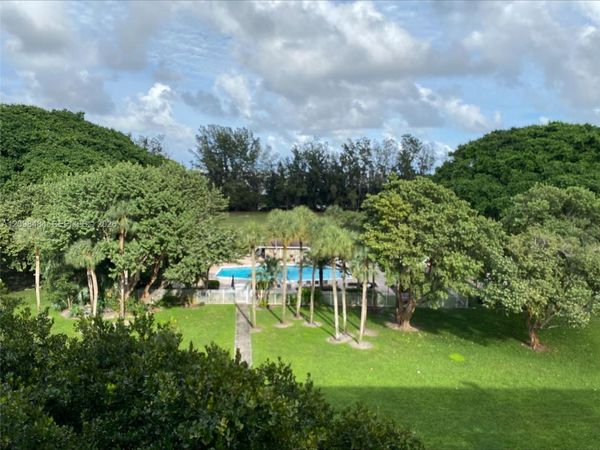 2650 S Course Dr, Unit 110, Pompano Beach, FL 33069