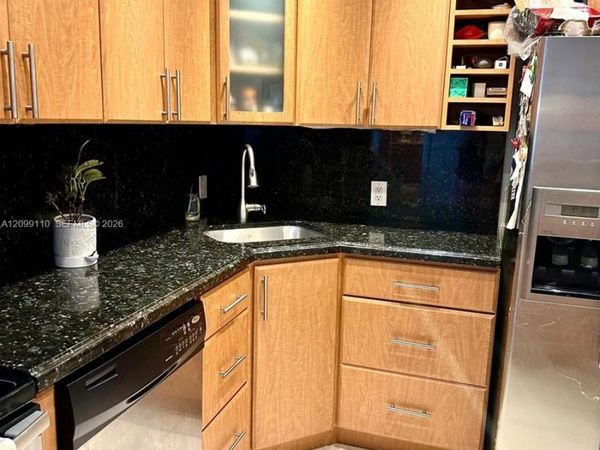 3675 N Country Club Dr , Unit 1504, Aventura, FL 33180