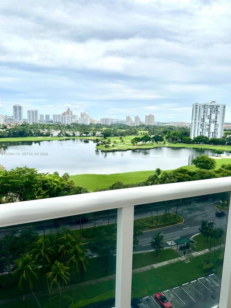 3675 N Country Club Dr , Unit 1504, Aventura, FL 33180 Photo