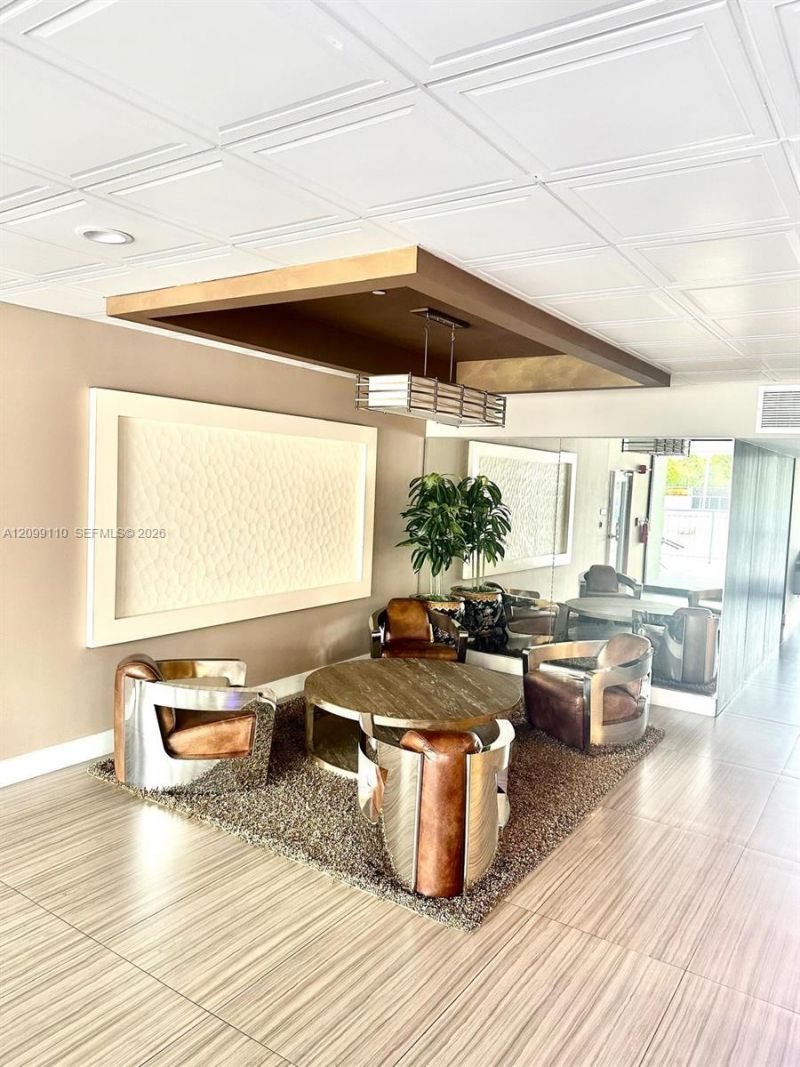 3675 N Country Club Dr , Unit 1504, Aventura, FL 33180 Photo