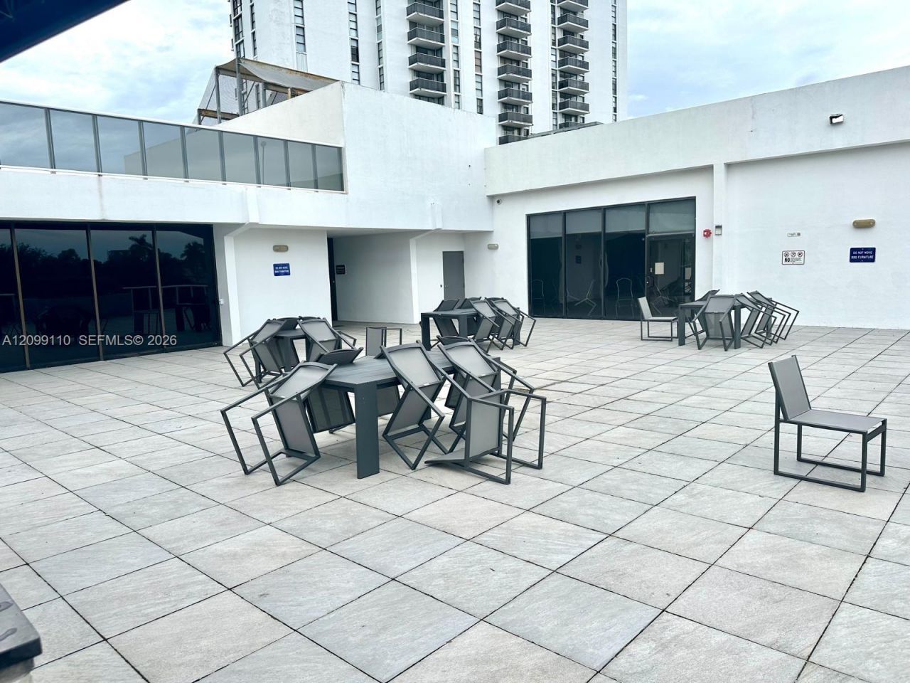 3675 N Country Club Dr , Unit 1504, Aventura, FL 33180 Photo