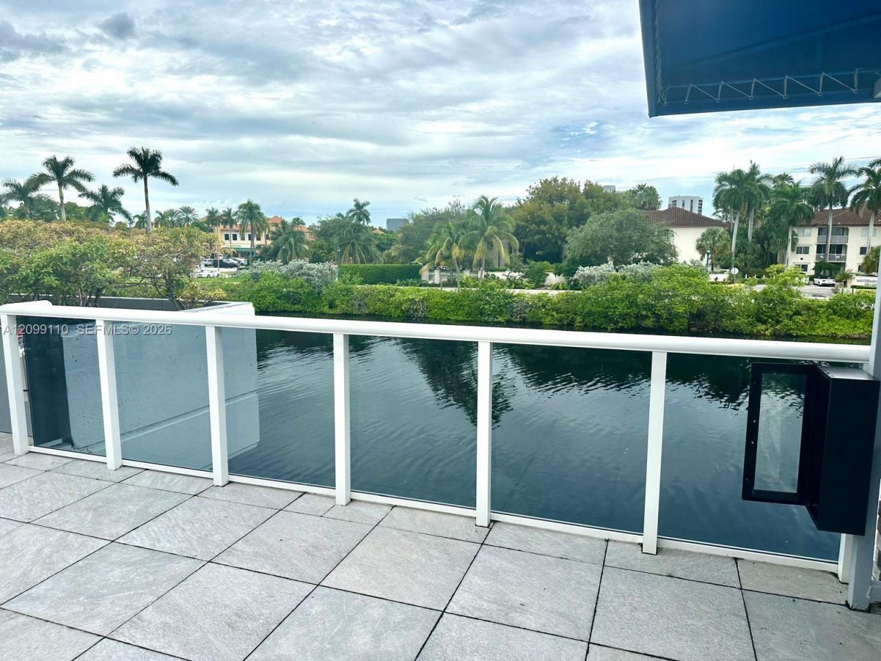 3675 N Country Club Dr , Unit 1504, Aventura, FL 33180 Photo