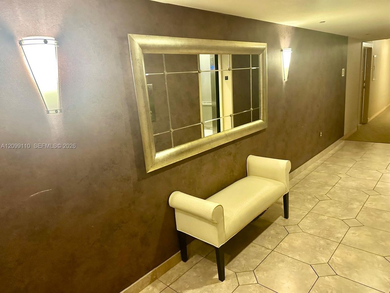 3675 N Country Club Dr , Unit 1504, Aventura, FL 33180 Photo
