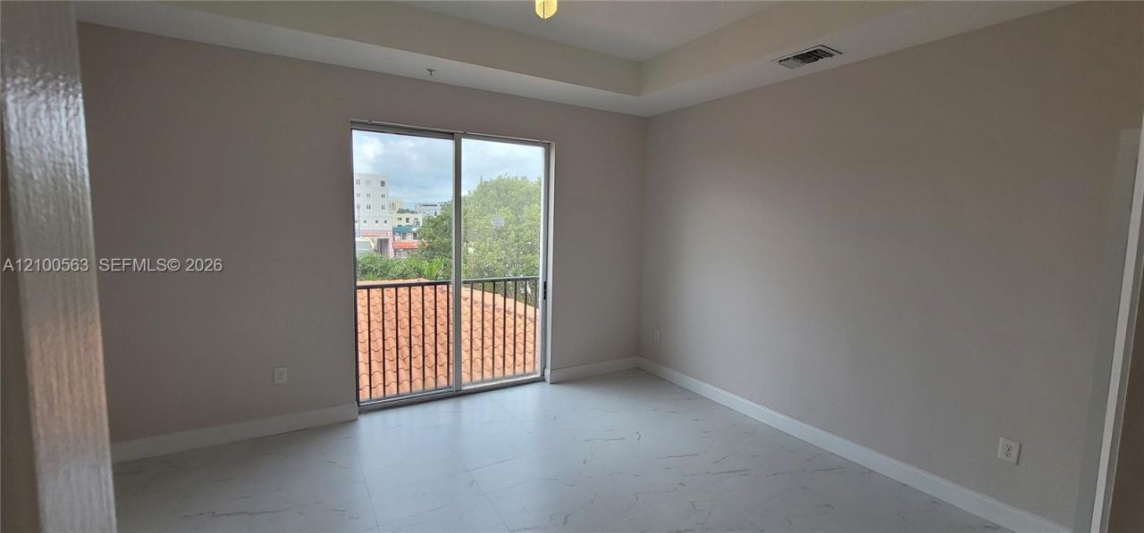 850 SW 14th Ave , Unit 2, Miami, FL 33135 Photo