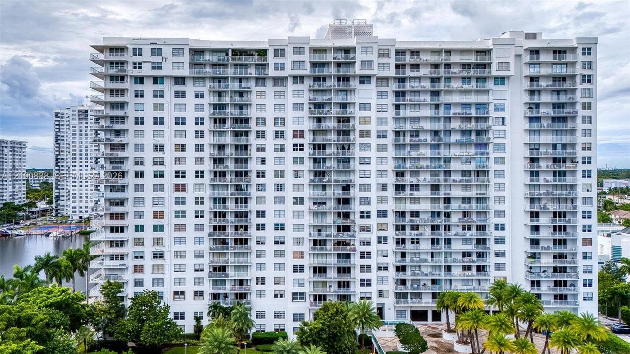 2801 NE 183rd St , Unit 1503W, Aventura, FL 33160 Photo