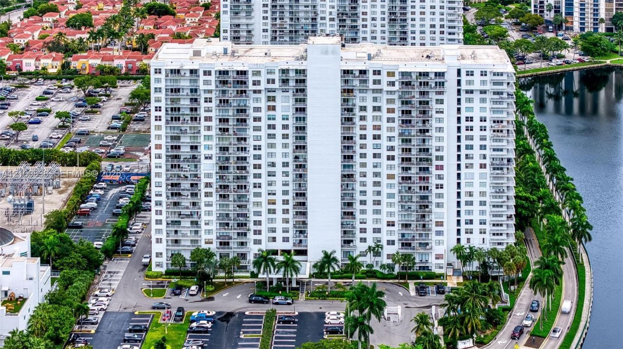 2801 NE 183rd St , Unit 1503W, Aventura, FL 33160 Photo