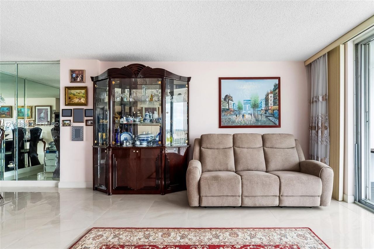 2801 NE 183rd St , Unit 1503W, Aventura, FL 33160 Photo