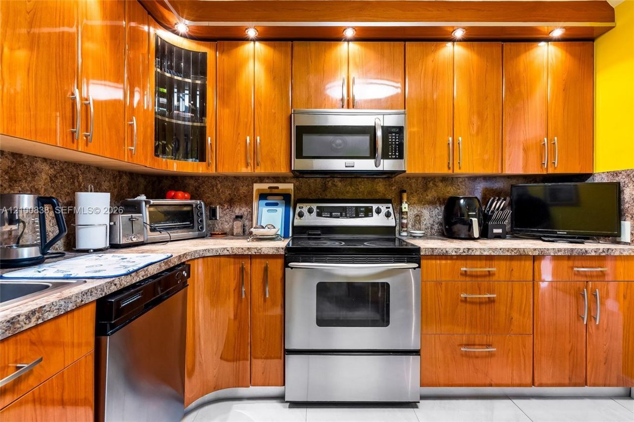 2801 NE 183rd St , Unit 1503W, Aventura, FL 33160 Photo