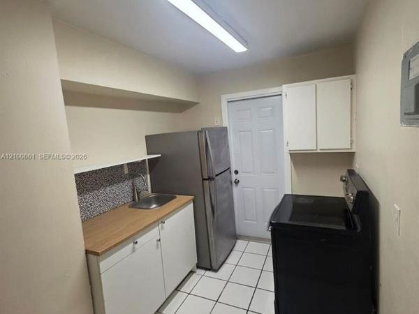 1105 SW 15th Ter , Unit 4, Fort Lauderdale, FL 33312