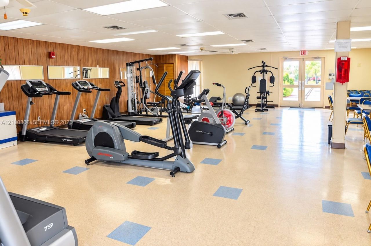 17001 NE 13th Ave , Unit 211, Miami, FL 33162 Photo