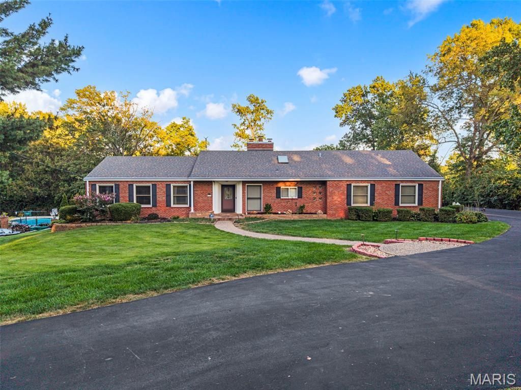 2310 N Ballas Road , Town and Country, MO 63131 Main Photo