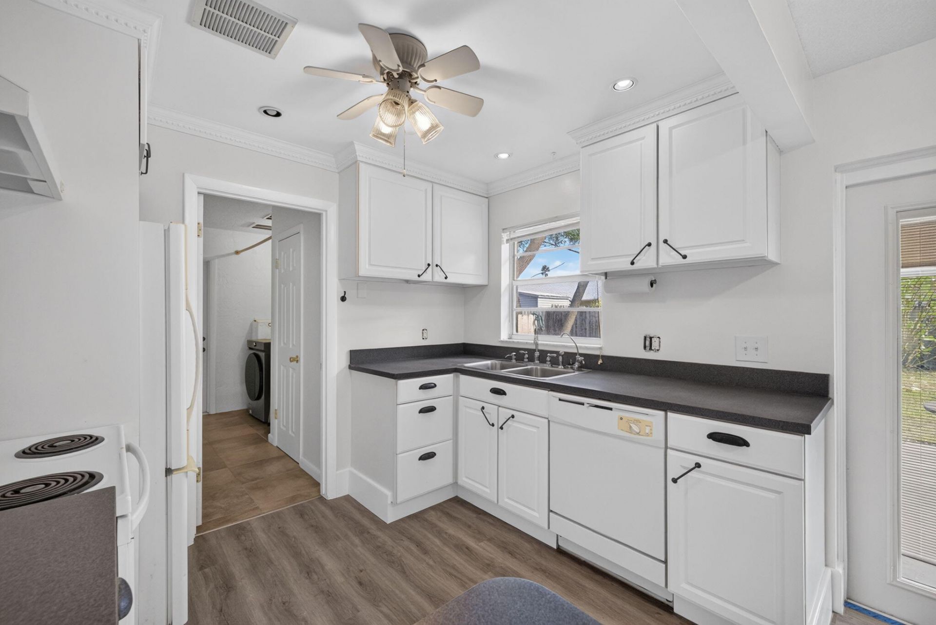 1860 SE Madison Street, Stuart, FL 34997 Photo