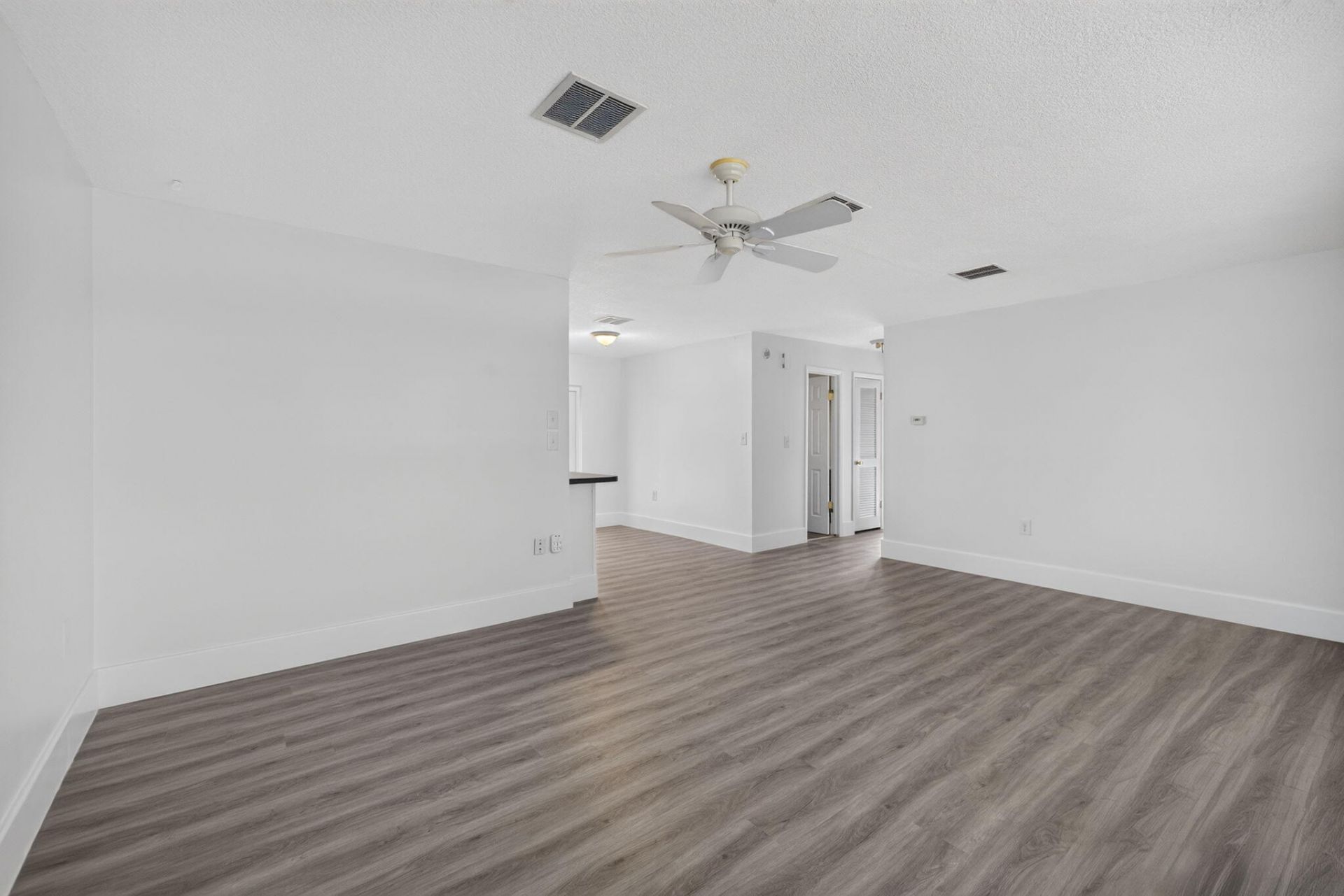 1860 SE Madison Street, Stuart, FL 34997 Photo