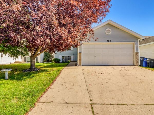 770 49th Street S, Fargo, ND 58103