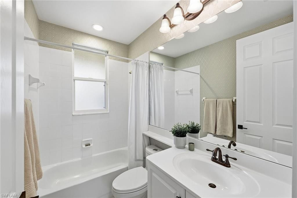 1835 Les Chateaux Blvd, Unit 204, Naples, FL 34109 Photo