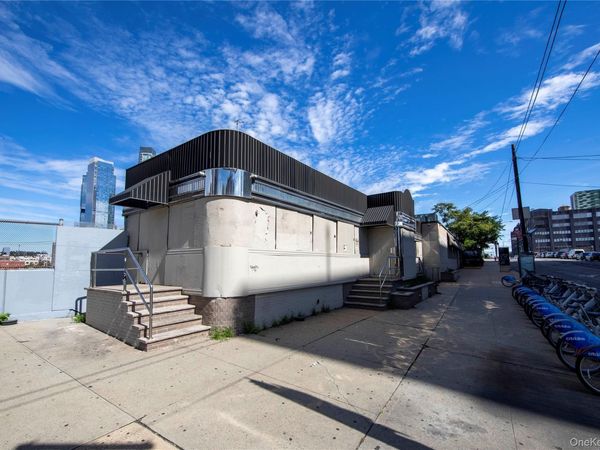 21-01 49th Avenue, Astoria, NY 11101