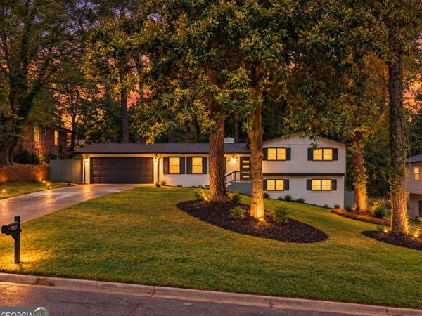2921 Pine Valley Circle, East Point, GA 30344