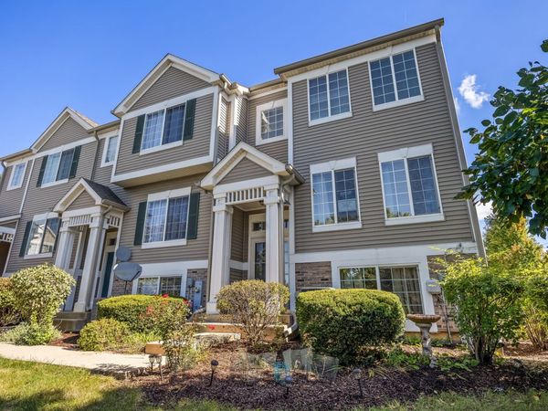 103 Enclave Circle , Unit D, Bolingbrook, IL 60440