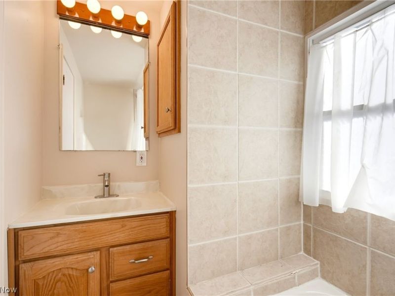 452 Campers Drive, Mentor, OH 44095 Photo 11