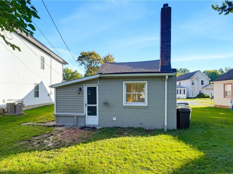 452 Campers Drive, Mentor, OH 44095 Photo 3