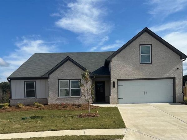 645 Rodeo Drive, Auburn, GA 30011