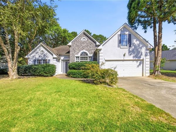 4014 Villa Lake Road , Powder Springs, GA 30127
