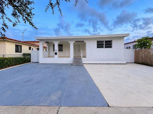 282 E 19th St , Hialeah, FL 33010