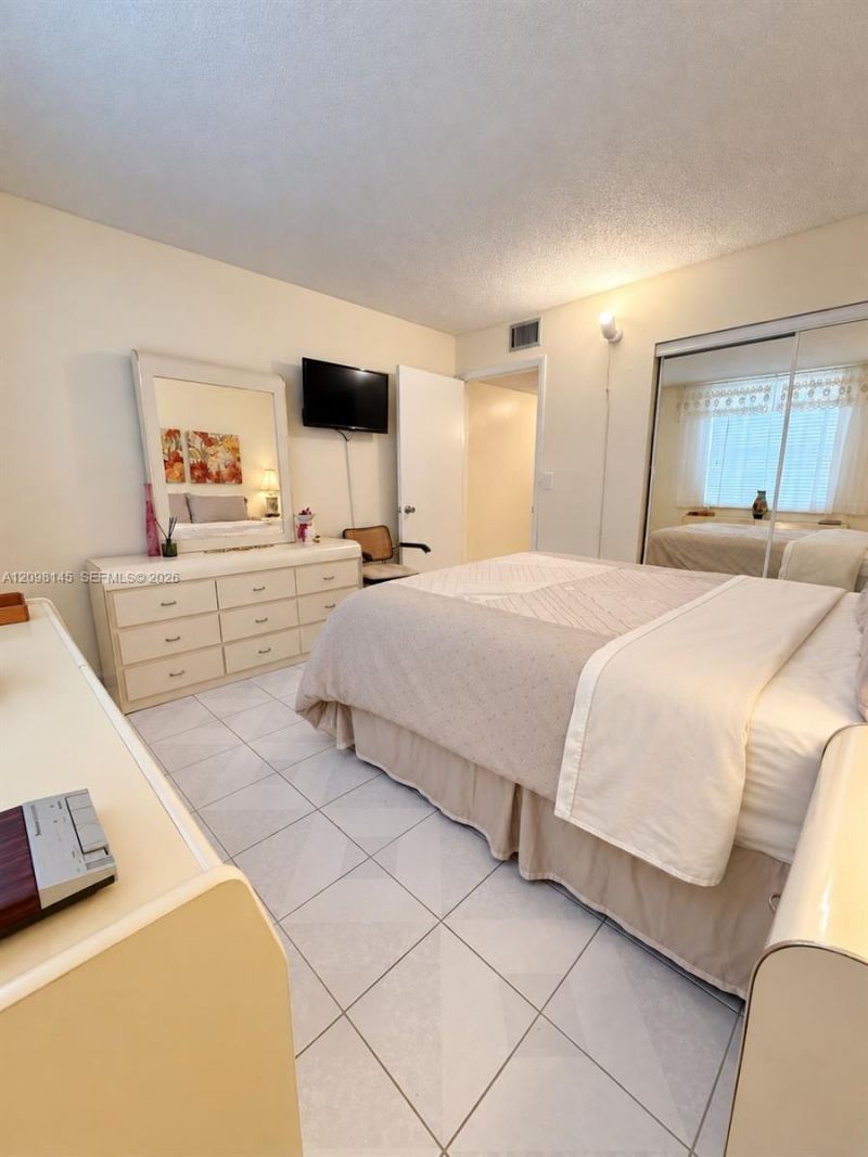 7341 NW 18th St , Unit 102, Margate, FL 33063 Photo