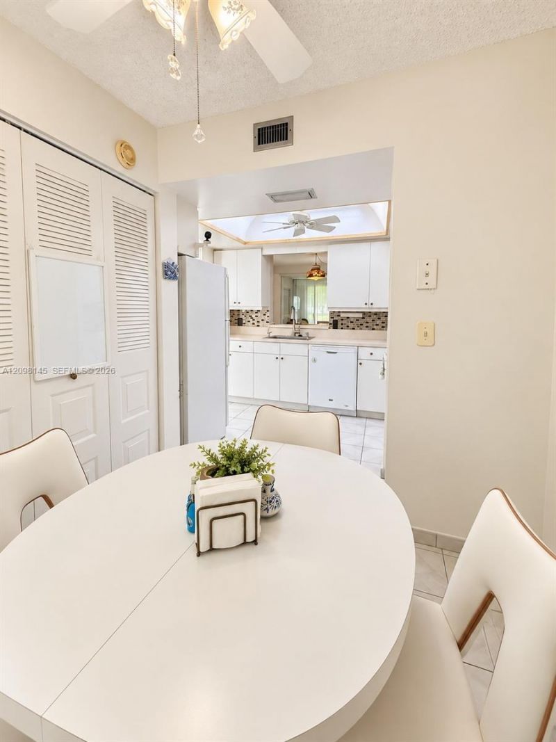 7341 NW 18th St , Unit 102, Margate, FL 33063 Photo