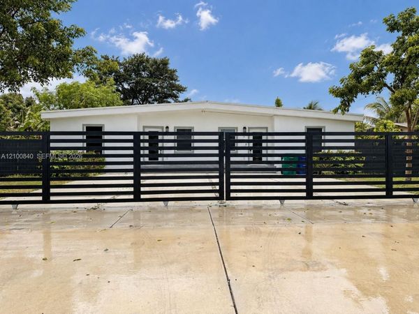 1066 NW 100th Ter , Unit 1, Miami, FL 33150
