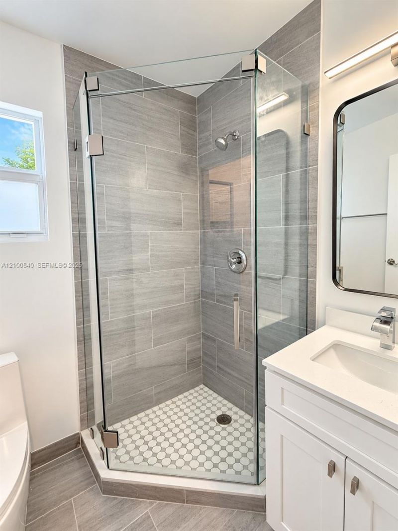 1066 NW 100th Ter , Unit 1, Miami, FL 33150 Photo
