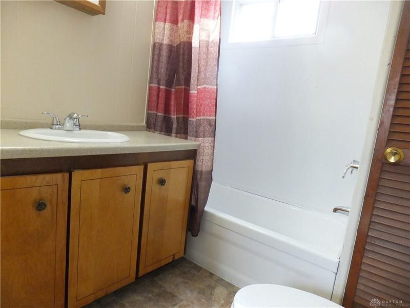 99 Palace, West Carrollton, OH 45449 Photo 4