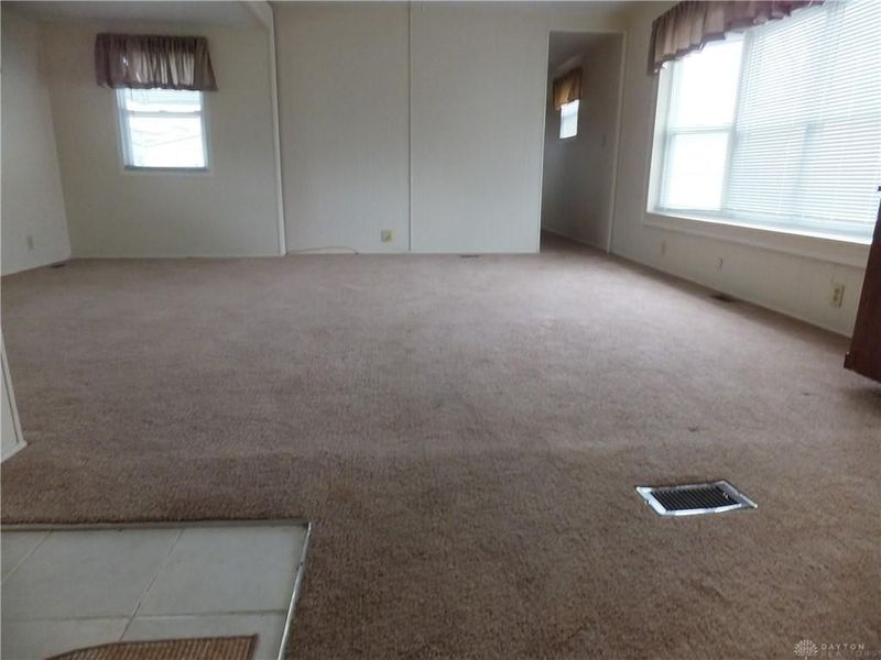 99 Palace, West Carrollton, OH 45449 Photo 7