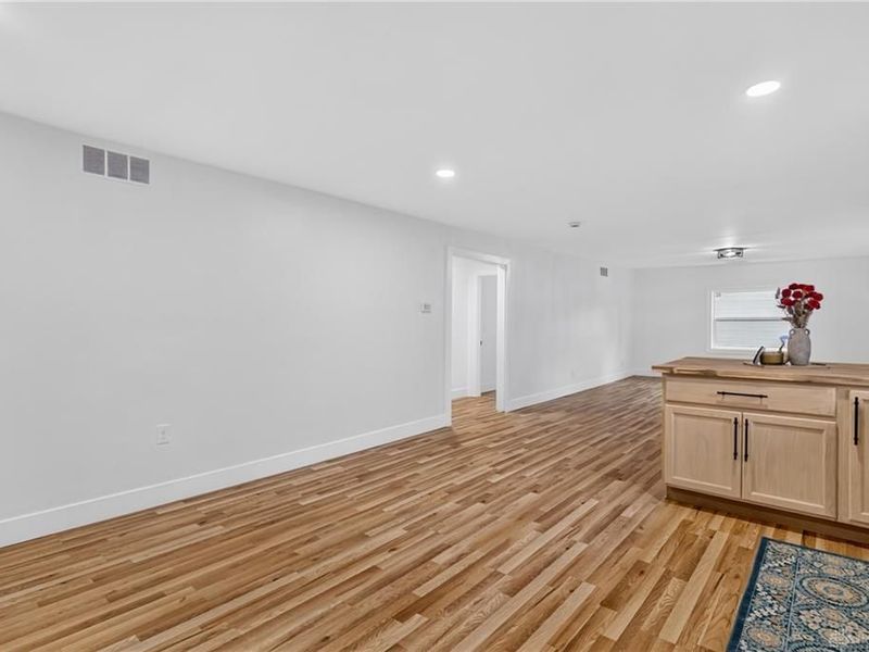 8869 Walnut Street, Lakeview, OH 43331 Photo 11