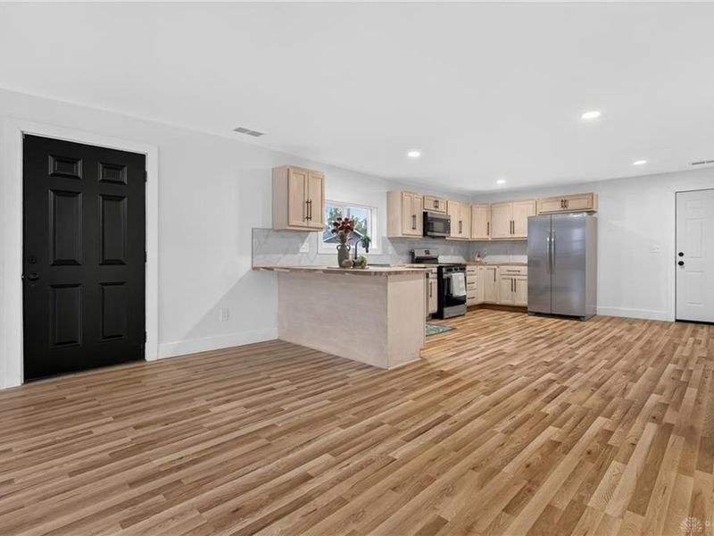 8869 Walnut Street, Lakeview, OH 43331 Photo 12