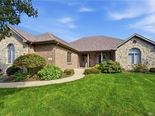 1 Fairwood Drive, Miamisburg, OH 45342