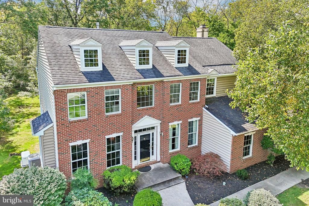 10 BRIDLE LANE , COLLEGEVILLE, PA 19426