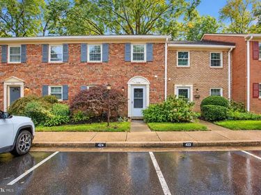 424 GREENBRIER COURT , FREDERICKSBURG, VA 22401