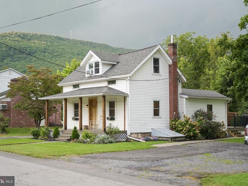 145 N Derry Avenue, Yeagertown, PA 17099 Main Photo