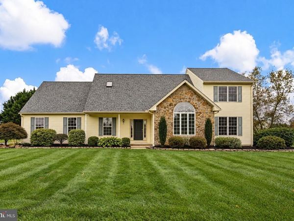 122 W HARVEST DRIVE, NEW CASTLE, DE 19720