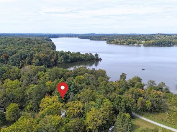 6051 Blue Ribbon Road, Hillsboro, OH 45133