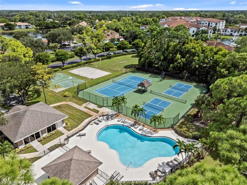 359 Dover Pl , Unit 203, Naples, FL 34104 Photo