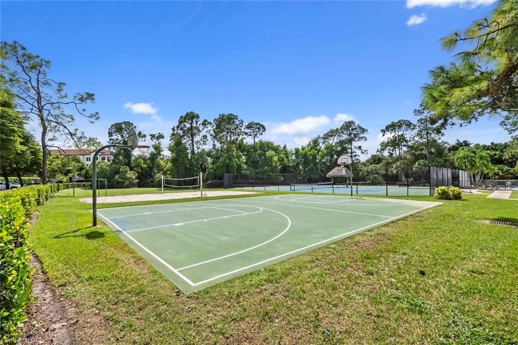 359 Dover Pl , Unit 203, Naples, FL 34104 Photo