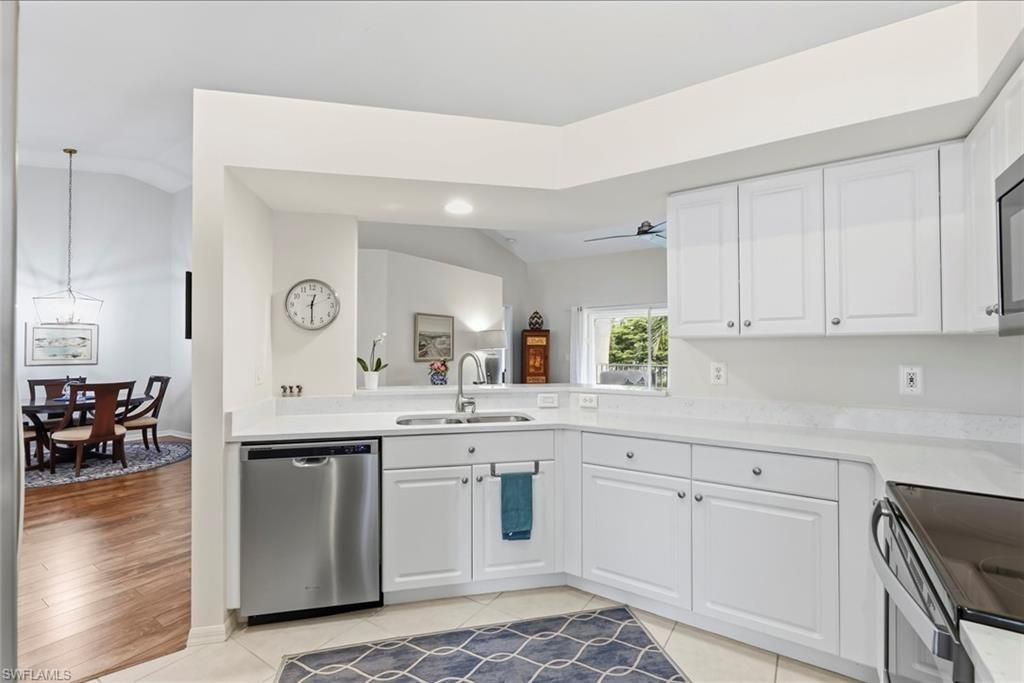 359 Dover Pl , Unit 203, Naples, FL 34104 Photo