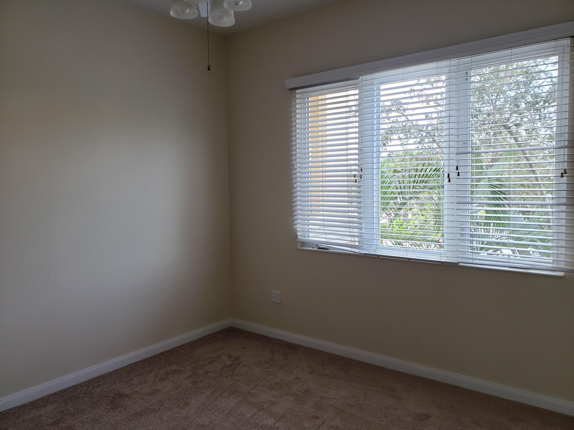11 Harbour Isle Drive W, Unit 201, Fort Pierce, FL 34949 Photo