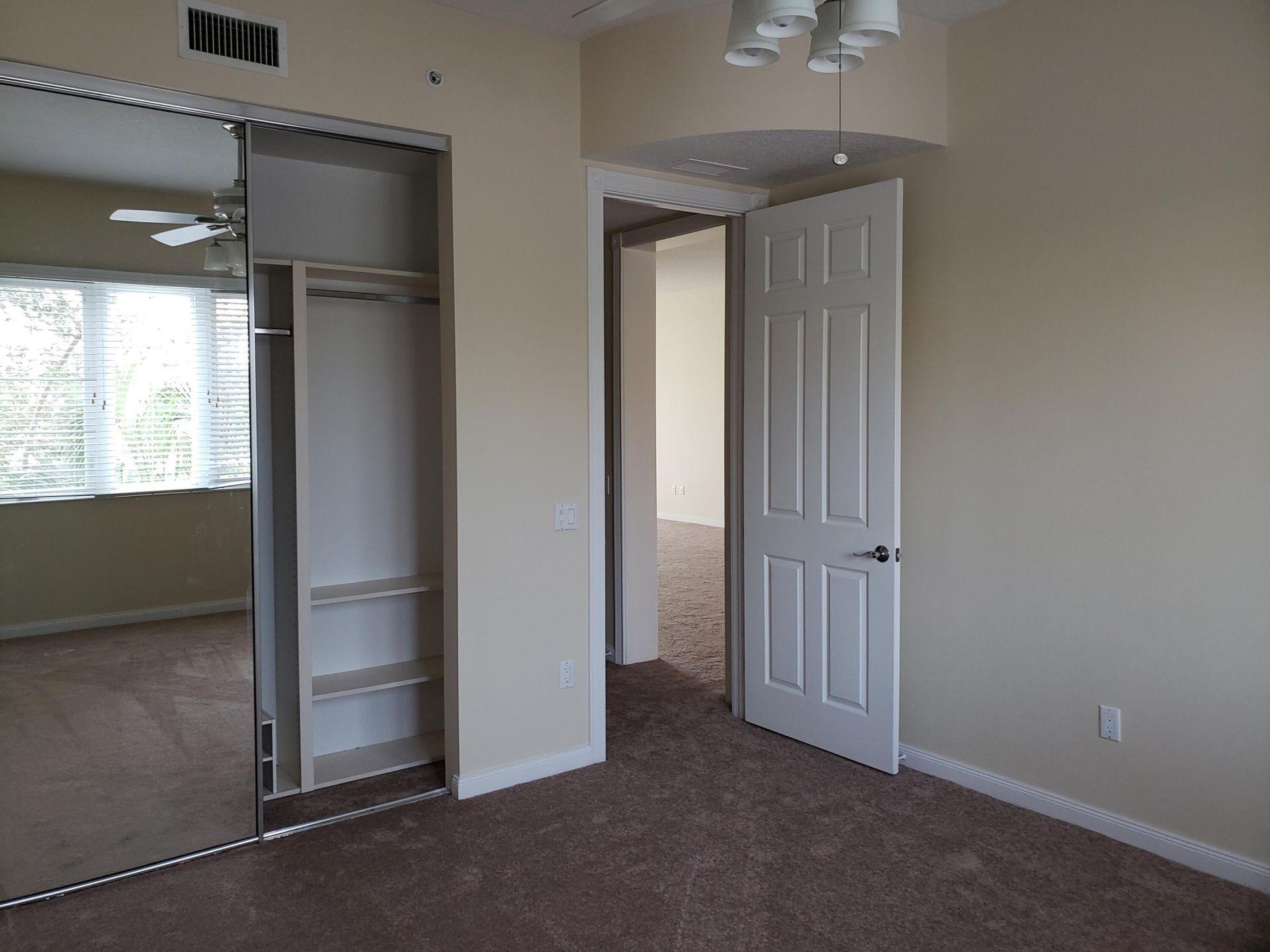 11 Harbour Isle Drive W, Unit 201, Fort Pierce, FL 34949 Photo