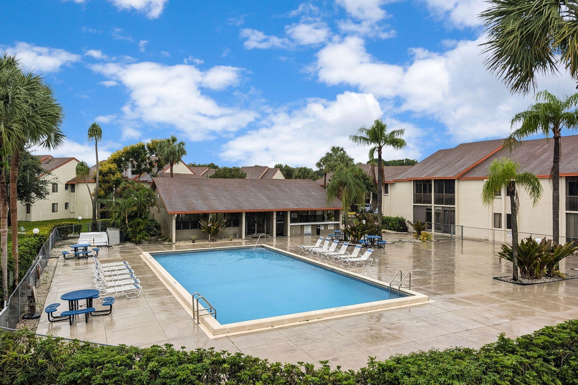 5486 Courtyard Drive, Unit 5486, Margate, FL 33063 Photo
