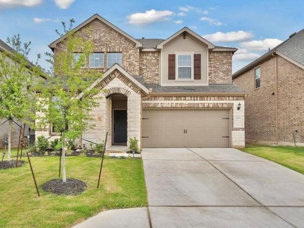 1305 Crescent LN, Georgetown, TX 78633